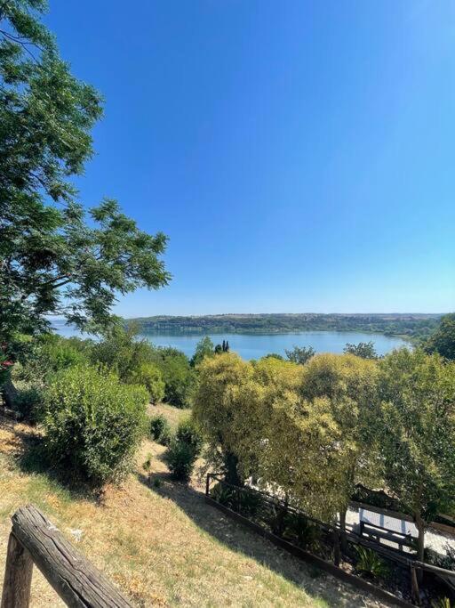 Grazioso appartamento sul Lago Anguillara Sabazia Esterno foto